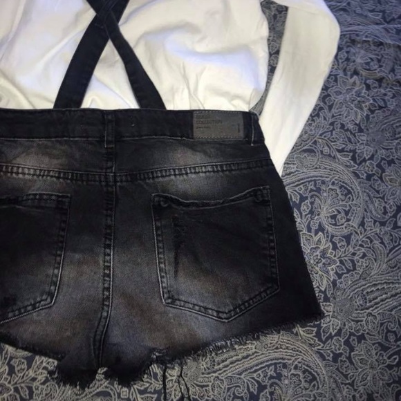 Zara 10/11 Suspender shorts - Picture 2 of 3